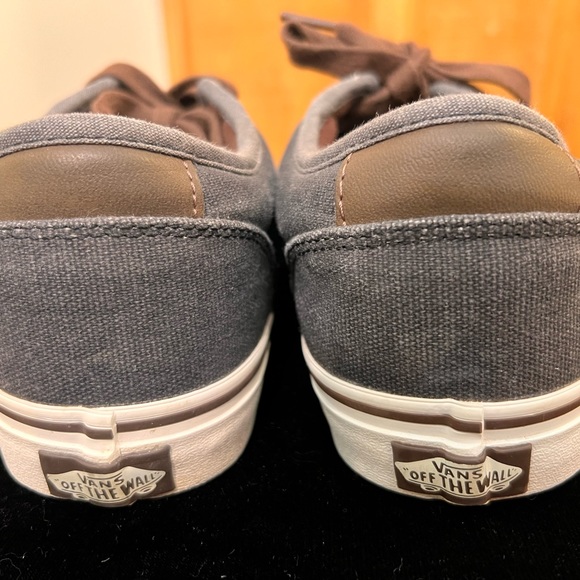 SOLD 5/11 Vans Ultracush Retro Men’s Sneakers, Size 8.5 - Picture 8 of 14